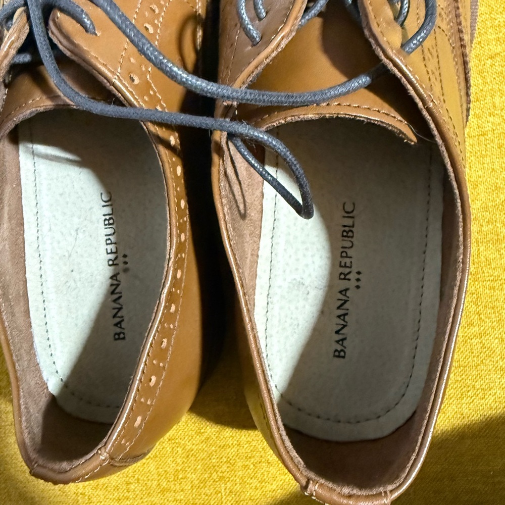 Banana Republic Brogue Oxford Shoes, Brown, 9.5 - Picture 6 of 8